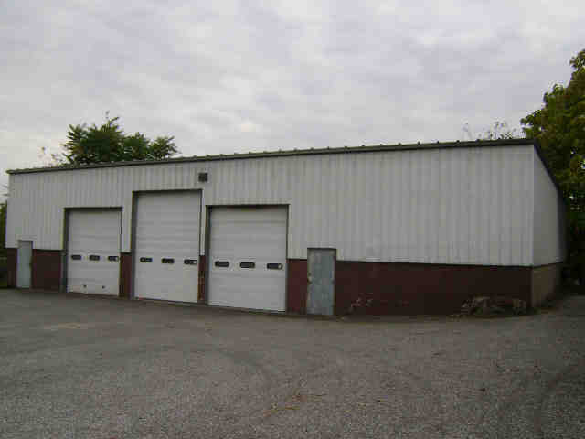 Building photograph for 92 DANBURY RD
